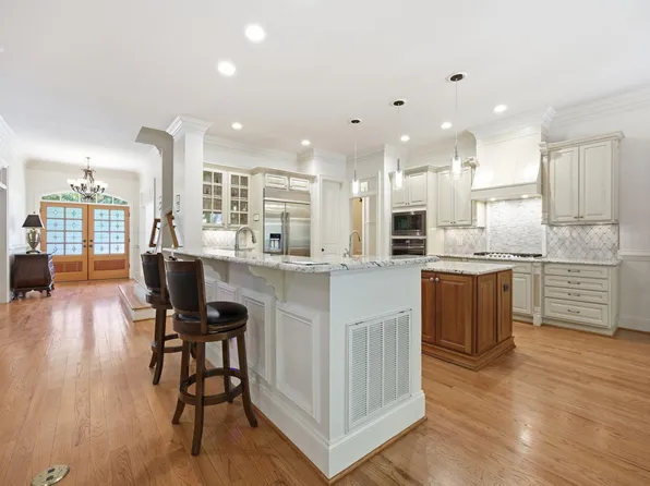 3312 Canoe Brook Pkwy, Raleigh, NC 27614