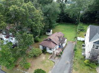 10 Birchwood Ave, Nanuet, NY 10954