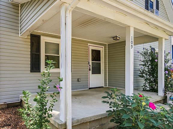 4th image of 109 W Taylor St