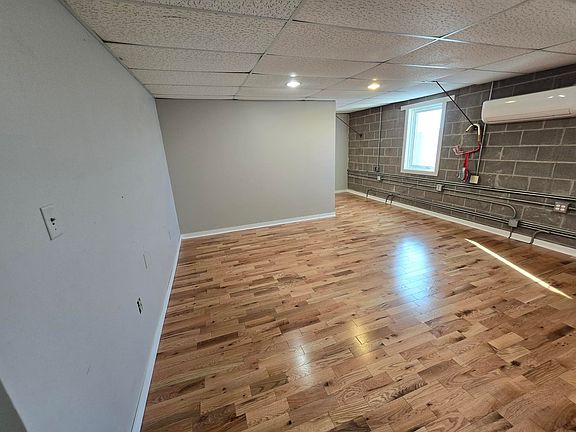 4th image of 6122 E Shadybrook St #4