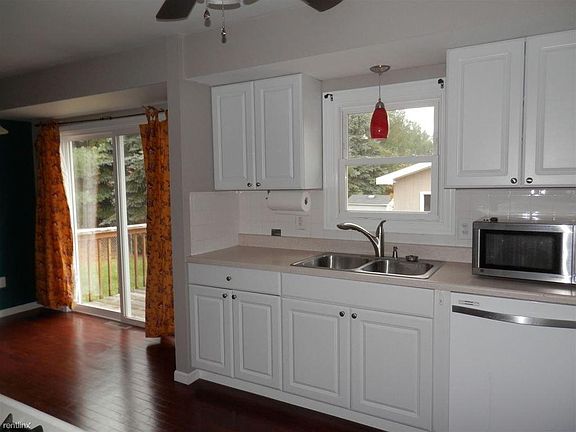 2nd image of 1301 Beckwith Ave NE