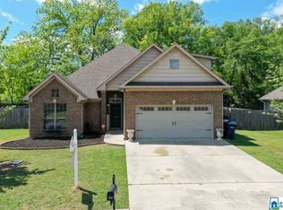 134 Falling Waters Ln, Maylene, AL 35114