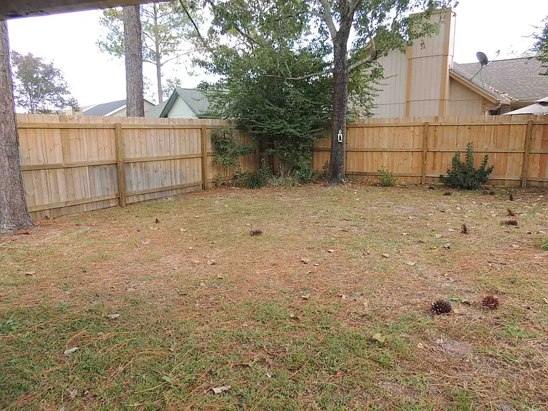 8055 Creedmoor Dr — Photo 14
