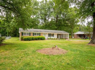 2367 Country Club Dr, Lancaster, SC 29720