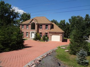 49 Red Ridge Trl, Albrightsville, PA 18210