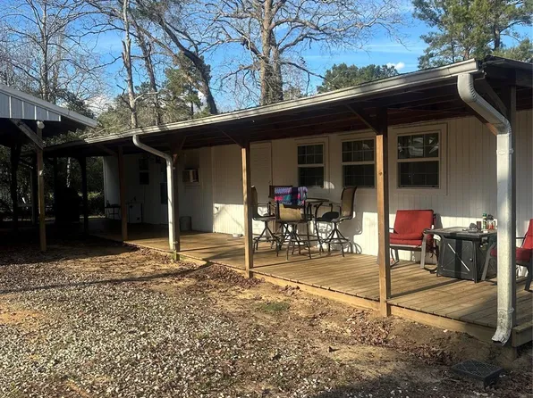 493 Lattimer Dr, Livingston, TX 77351