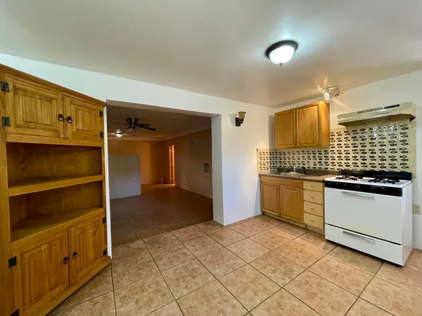 295 Lomita St, 295 Lomita St #2, Santa Fe, NM 87505