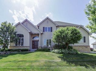 814 Blue Aster Trl, Middleton, WI 53562