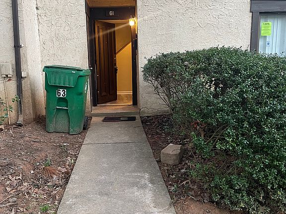 4th image of 61 Tiburon Dr