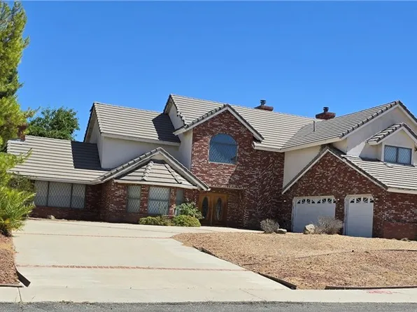 6841 Granada Dr, Palmdale, CA 93551