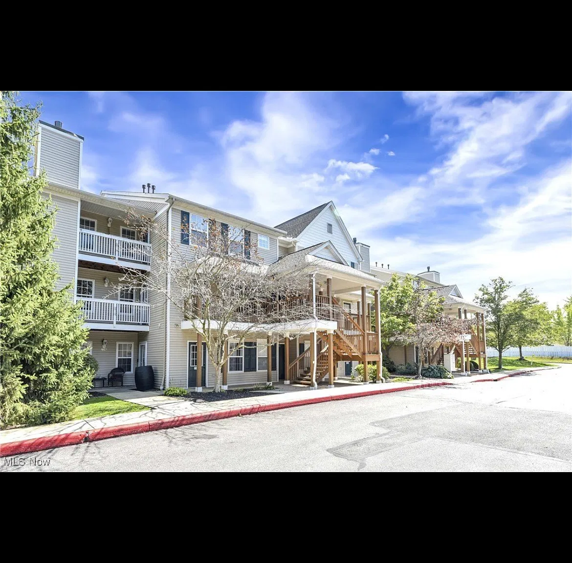 2 bed, 1365 sqft, $1,800 — Photo 1