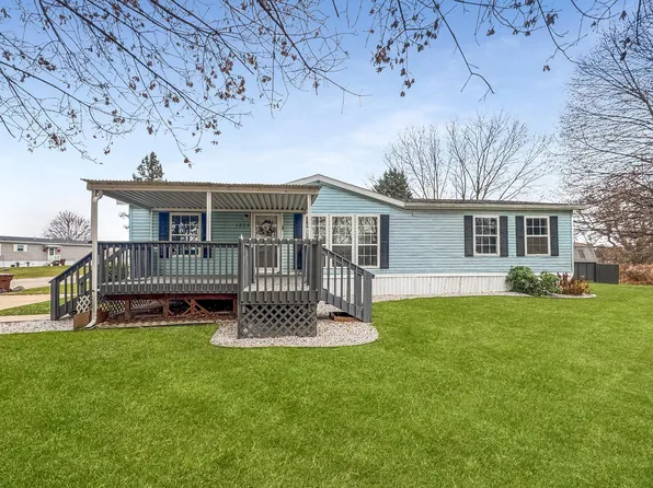 1208 Beaver Dam Dr NE, Belmont, MI 49306