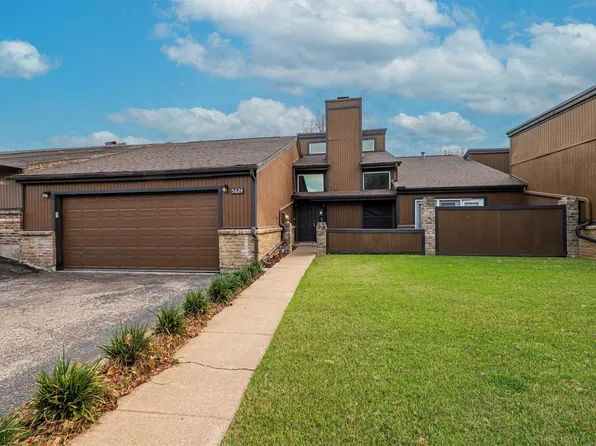 5624 Oak View Dr, Fort Worth, TX 76112