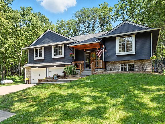 2nd image of 55205 Forrester Valley Ln