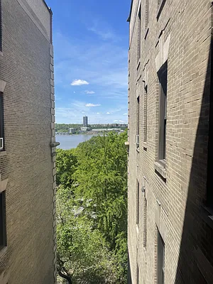 Rented by ONE Manhattan Real Estate | media 9