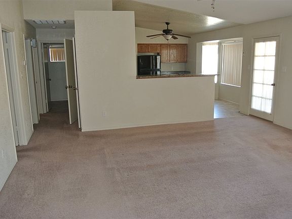 5th image of 6288 E 45th Ln