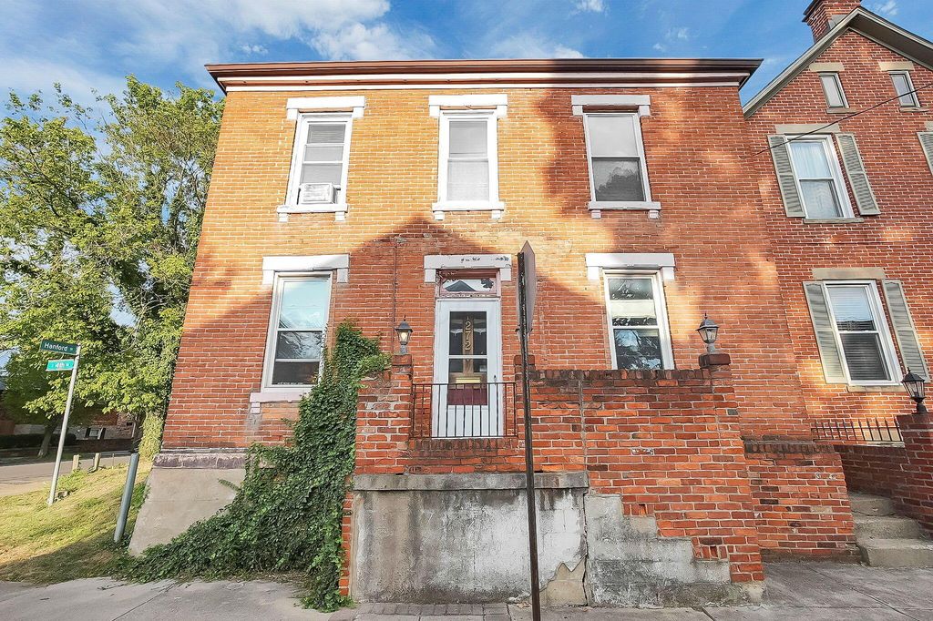 Real estate listing image