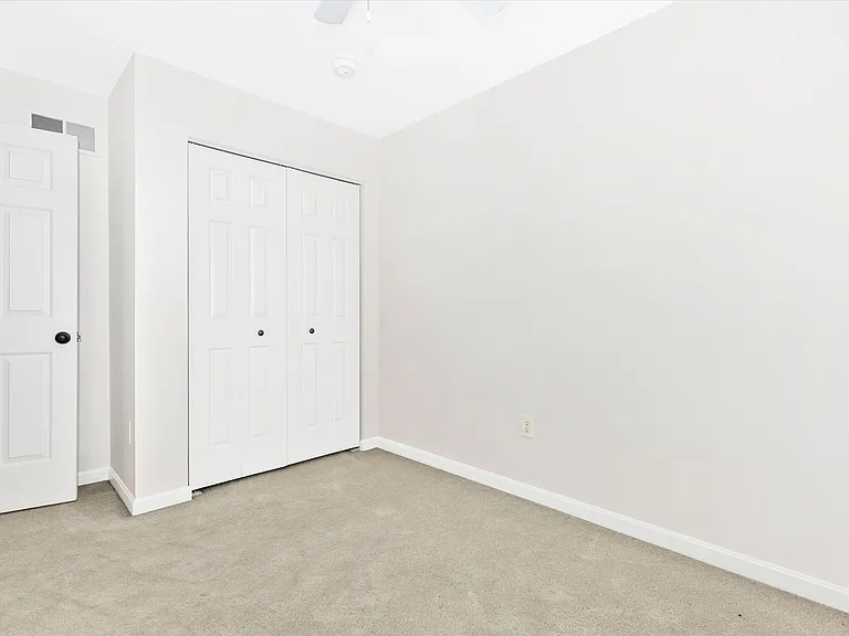 5621 Queen Anne Ct — Photo 30