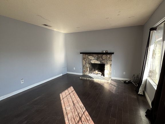 4th image of 3608 N Ferndale Ave #3608