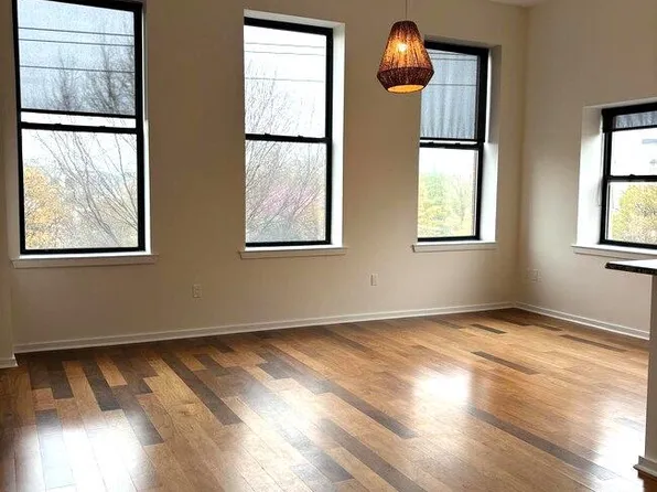 926 N 3rd St APT 3D, Philadelphia, PA 19123