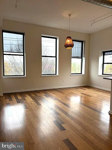 926 N 3rd St #3D Photo 1