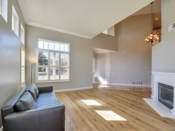 5th image of 18302 Solano Ct
