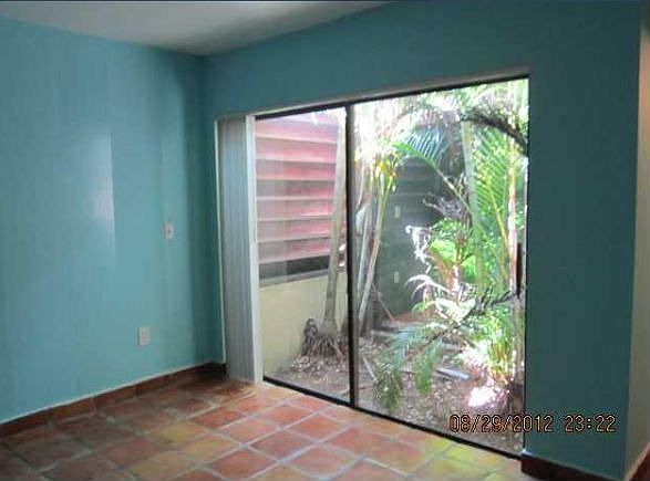 2nd image of 20330 NE 10th Court Rd