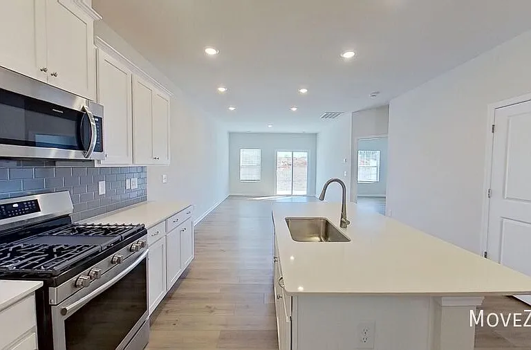 12 Fernhill Ln — Photo 15