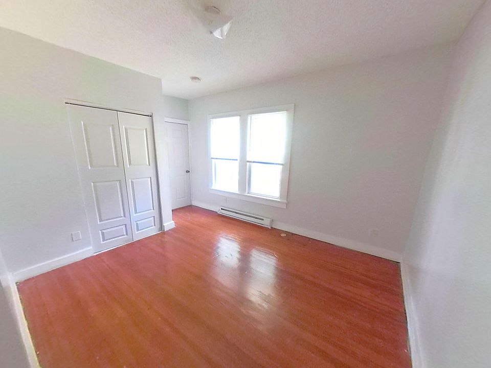 35 Hall St Springfield MA Zillow