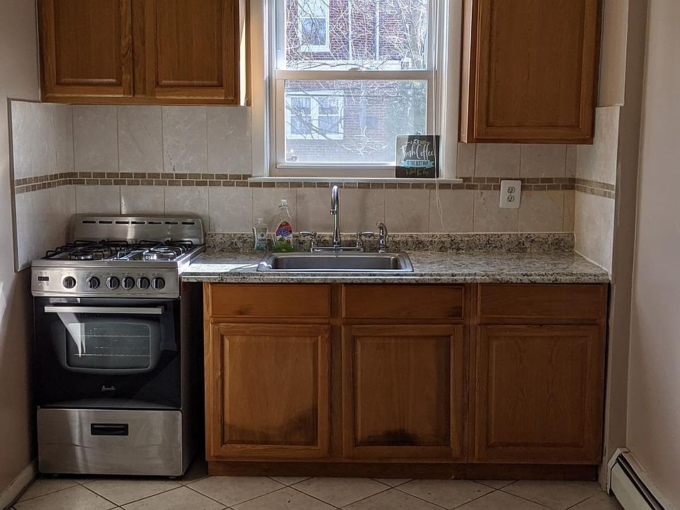 1st image of 6639 Glenloch St Floor 1