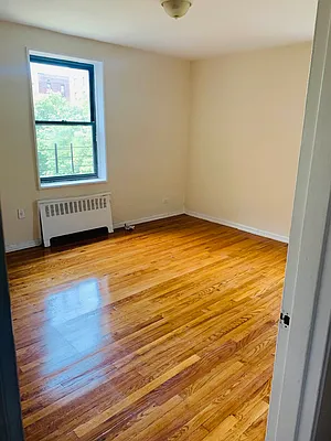 Rented by Queens Apartments Realty LLC | media 12