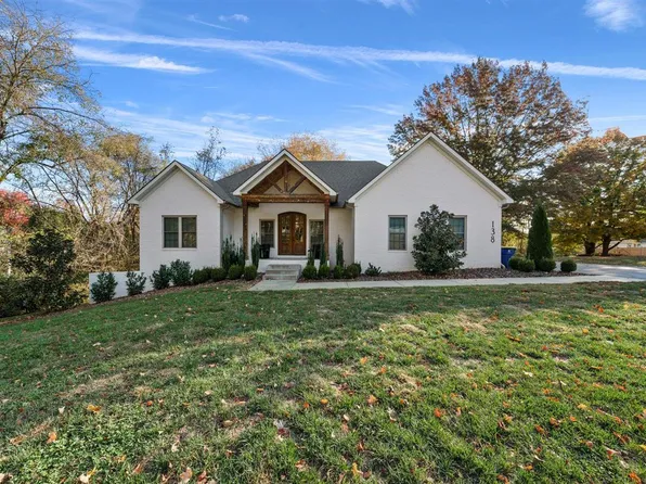 138 Peach Blossom Ln, Bowling Green, KY 42103