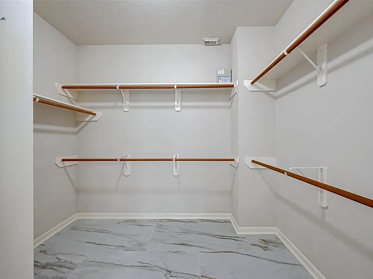 11954 Galentine Point — Photo 36