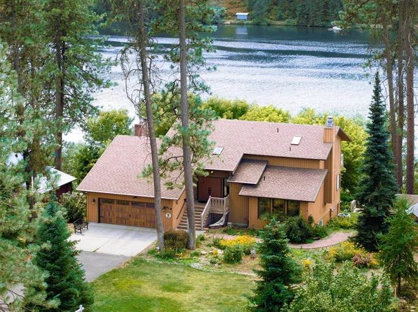 318 E Shore Rd, Nine Mile Falls, WA 99026