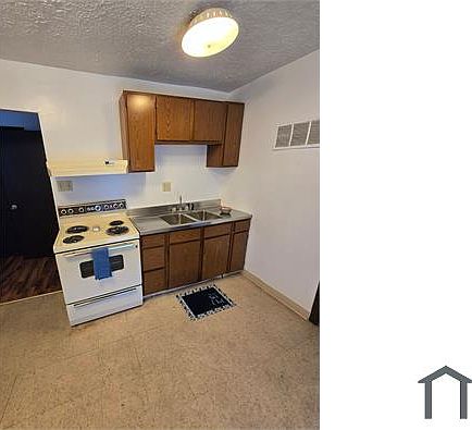 2nd image of 406 S Hague Ave