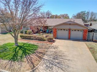 8813 Lakeaire Dr, Oklahoma City, OK 73132