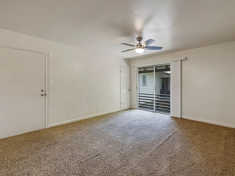 1748 Neal Dow Ave — Photo 12