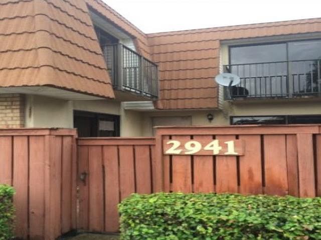 1st image of 2941 SW 11th Pl N