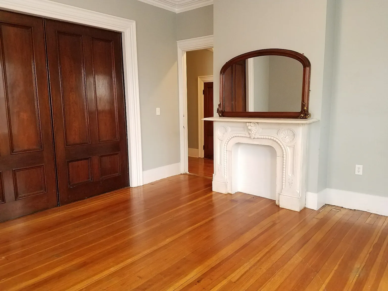 3 bed, 1.0 bath, $3,000 — Photo 3