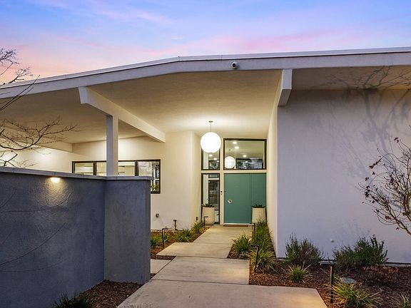 5th image of 1230 W Moraga Rd