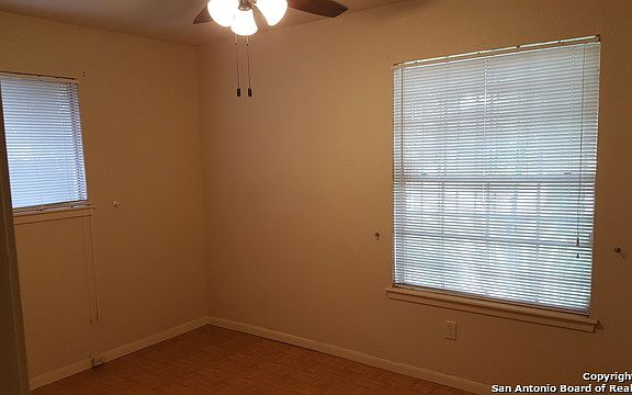 3rd image of 4414 Hickory Hill Dr