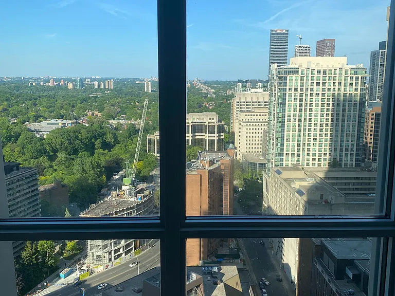 1 Yorkville Ave #2811 — Photo 5