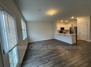 364 Mazzeo Dr, Glassboro, NJ 08028