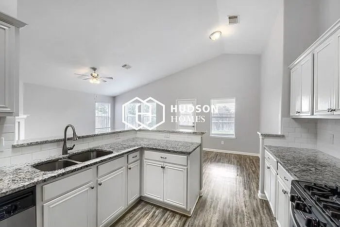 2519 Braley Park Ln — Photo 9