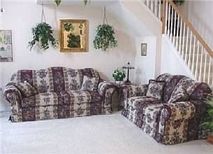 HR3P542OD-living-area