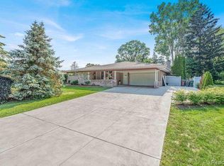 53609 Sophia Dr, Utica, MI