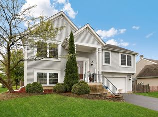 1439 Boston Ct, Bartlett, IL 60103