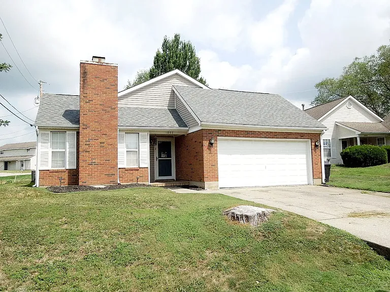 1003 River Bend Rd — Photo 1