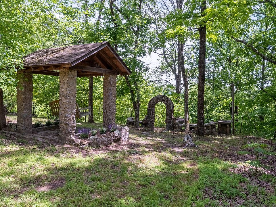 49th image of 167 Pollywood Ln