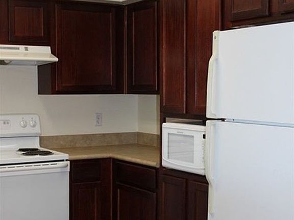5th image of 2801 Chancellorsville Dr APT 928